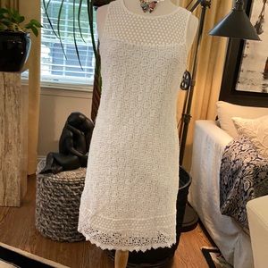 New  White House Black market crocheted 👗